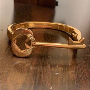KATE SPADE charming key bangle
